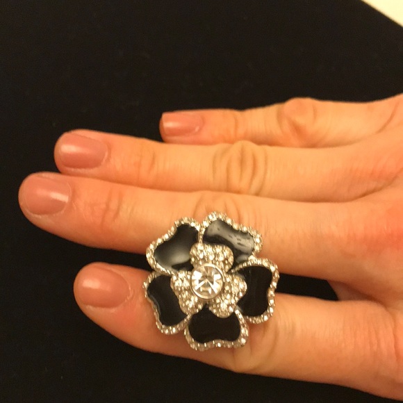 Lia Sophia Dahlia Ring Flower with Rhinestones - Picture 5 of 5
